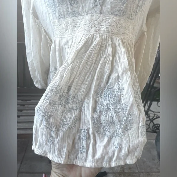 American Eagle Outfitters Blue Embroidered Lace Lightweight Boho Tunic Blouse MD - Picture 4 of 16